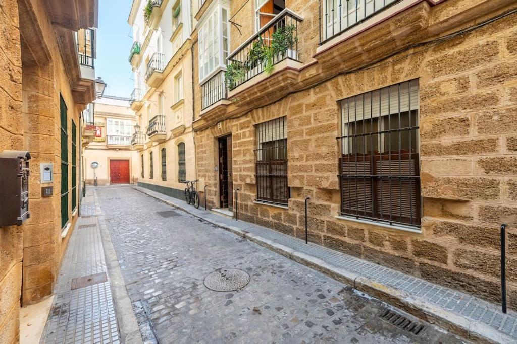 Habitaciones La Pepa Cadiz Exterior photo