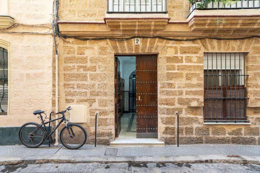 Habitaciones La Pepa Cadiz Exterior photo